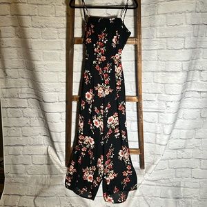 Jumpsuit with Pockets and low back- Sz Medium